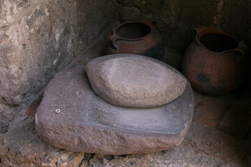 The fulling mill or maray is a lithic object used to grind food in Peru and western Bolivia.