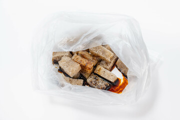 味付けするカットした冷凍こんにゃく