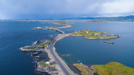 Papier Peint photo autocollant Atlantic Ocean Road Vue aérienne de l& 39 Atlantic Ocean Road Atlanterhavsveien en Norvège
