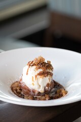 caramel and ice cream dessert