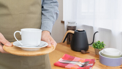 カフェ店員・ウェイター　イメージ