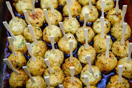 hors d'oeuvres with stick 