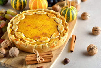Traditional pumpkin pie