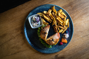 High-quality top food photos from fish to meat to salad, more photos in my profile.

Hochwertige...