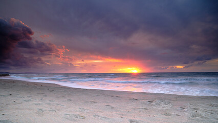 Quiet beach, Dec 3rd, 2022