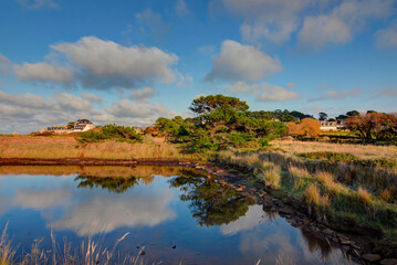 Obraz premium Joli paysage de la côte bretonne à Plougrescant - France