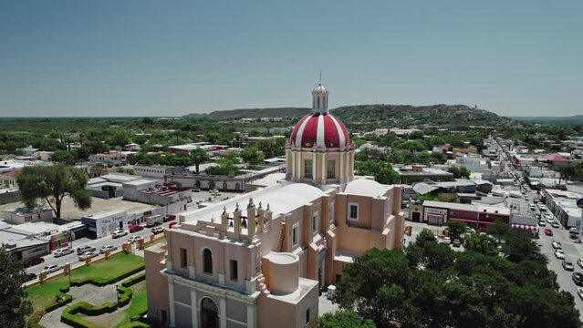 AERIAL - Church and park, Montemorelos, Nuevo León, Mexico, forward reveal