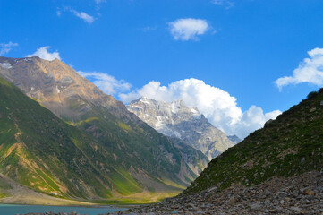 Obraz premium View from Saifulmalook Lake Naran Valley