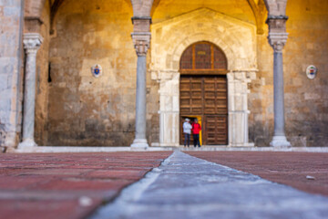 entrance to the church of the holy sepulchre