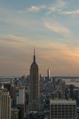 Fototapeta na wymiar Skyline di New York dal top of the rock al tramonto