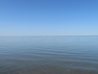 Obraz premium Calm Water on Lake Erie