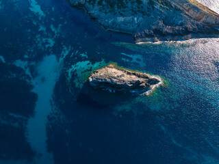 Fototapeta na wymiar aerial views with 4k drone, centinal direction of rocks and sea.