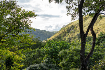 Montañas en Santa Fe naturaleza verde 