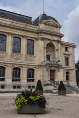 Fototapeta premium Architectural details of old Paris buildings: “Grand Gallery of the Evolution” - imposing Renaissance-revival building, built in 1889. Paris. France.