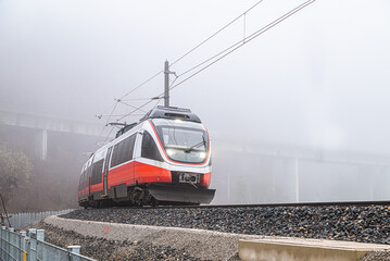 Zug in Österreich auf Rosentalbahn
