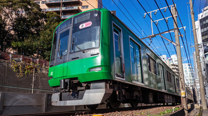 Naklejka premium 通過する電車