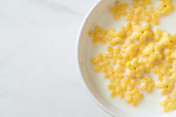 cereals with fresh milk