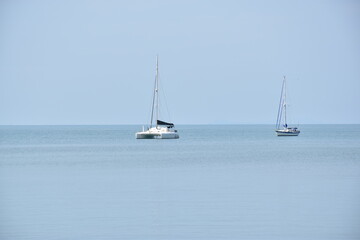 Obraz premium Two sizes but the same destination