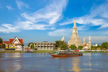 Fotobehang Wat Arun by Chao Phraya River at Bangkok, thailand © Richie Chan