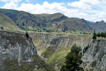 Fototapeta na wymiar Gorge with sheer, rock walls in the Andes, near Latacunga, Ecuador