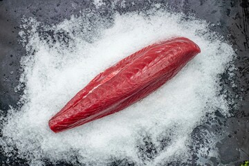 FRESH TUNA LOIN