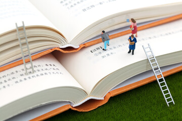 Micro creative reading and learning