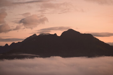 Obraz premium sunset over the mountains