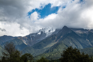 Fototapeta premium clouds over the mountains