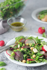 Green salad with asparagus and radish