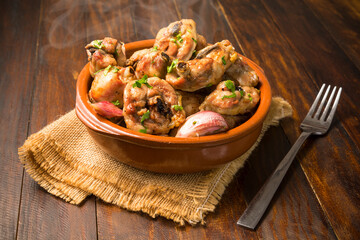 Pollo frito al ajillo