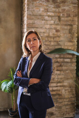 Obraz premium Successful businesswoman making a corporate portrait to improve company communication