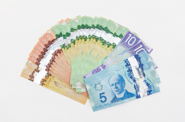 Canadian dollars spread