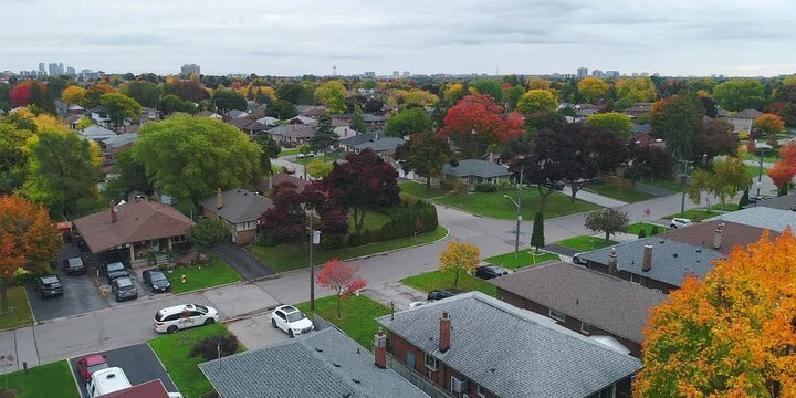 Autumnal cityscape in Toronto, Canada. 