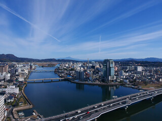 空撮した松江市の町並みの全景風景