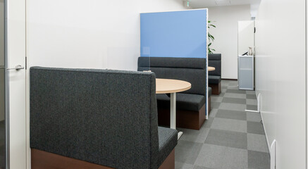 ミーティングルーム　会議室　オフィス