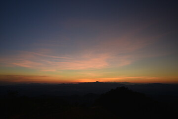Fototapeta na wymiar sunset in the mountains-003