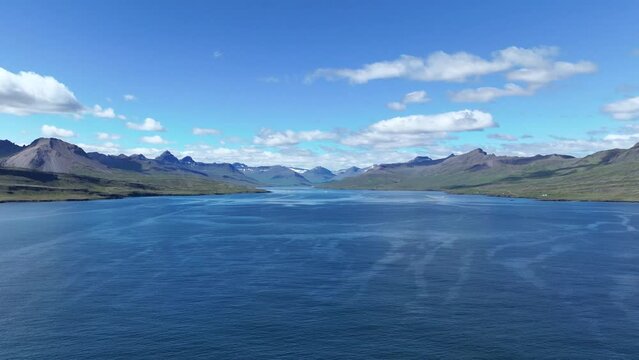 Tranquil Scenery At Faskrudsfjordur Fjord In East Iceland - Hyperlapse