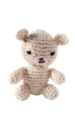 Petit ourson fabriqu&eacute; avec du fil au crochet