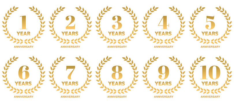 anniversary label PNG. Gold laurel wreath for anniversary celebration from one to ten years PNG. PNG image.