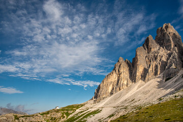 Obraz premium Beautiful Morning at Tre Cime di Lavaredo Mountains with blue sky, Dolomites Alps, Italy. Auronco