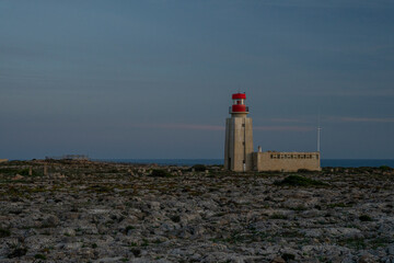 Fototapeta na wymiar Latarnia morska na przylądku Świętego Wincentego (port. Cabo de São Vicente) w Portugalii. 