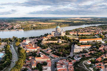 Fototapeta na wymiar Panoramic view from Esztegom with river Danube