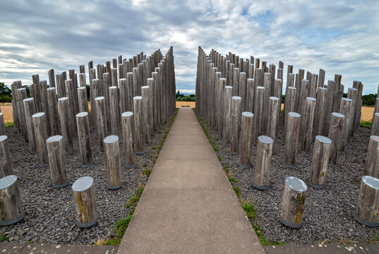 Stangenpyramide in Dreieich im Regionalpark RheinMain	