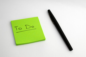 Concept: to do list, pen and paper