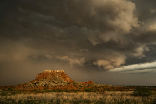 Dramatic skies over the landscape seen during a storm chasing tour in the midwest of the United States; Kansas, United States of America