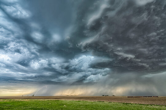 Dramatic storm clouds during a thunderstorm on the prairies; Val Marie, Saskatchewan, Canada