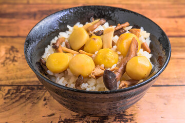 栗とキノコの炊込み御飯