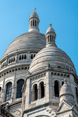 Fototapeta na wymiar Famous iconic Sacred Heart basilica in Paris
