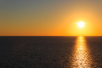 Fototapeta premium sunset over the sea