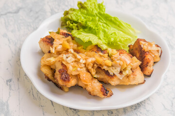 鶏肉のネギソース